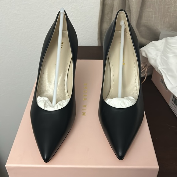 NEVER WORN - Size 37.5 Janet Pump - Napa Leather Made in Italy - Picture 4 of 12